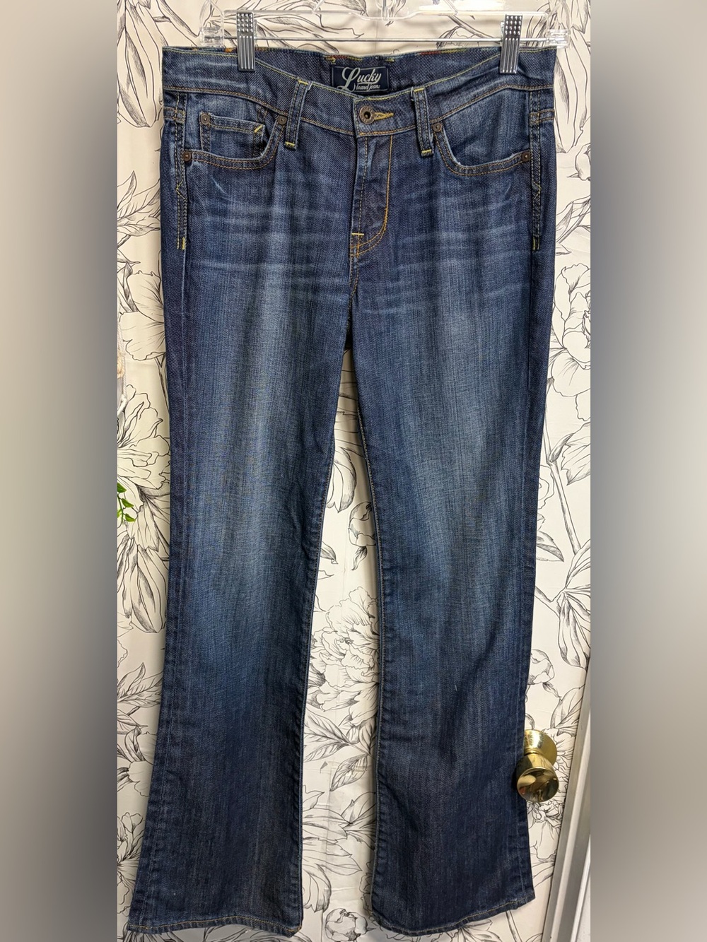 Lucky Brand Women's Dark Blue Straight-Leg Jeans
